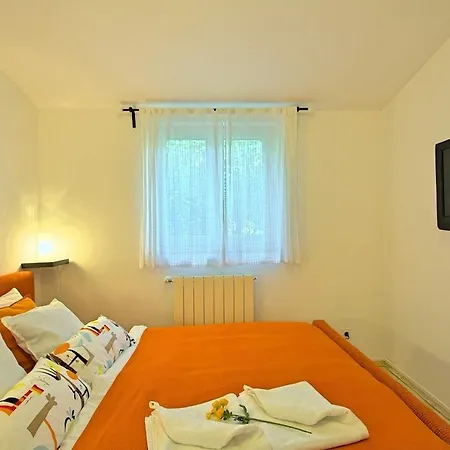 Holiday home Casa Bizzarra
