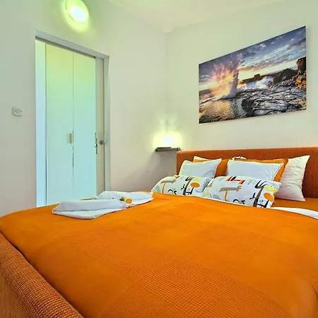 Casa Bizzarra Holiday home *