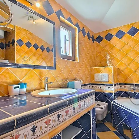 Casa Bizzarra